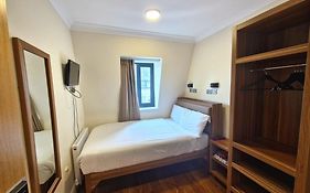 Hotel Olympia London 3*